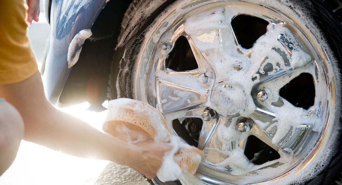 The Importance of Cleaning the Car Tires